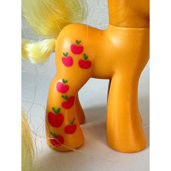 My Little Pony Friendship Magic Cutie Mark Magic Applejack Figure 2010 Brushable - Picture 5 of 7